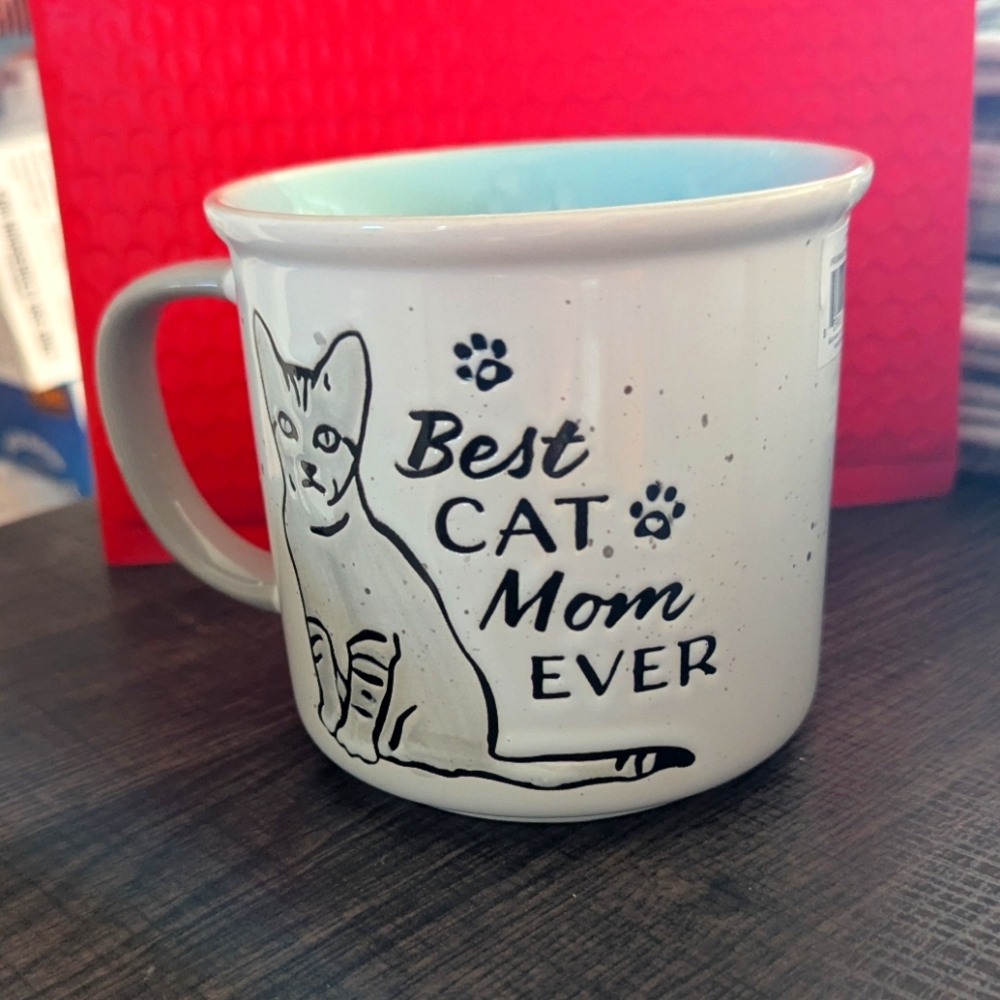 Best Cat Mom Ever Mug with Minimalist Design